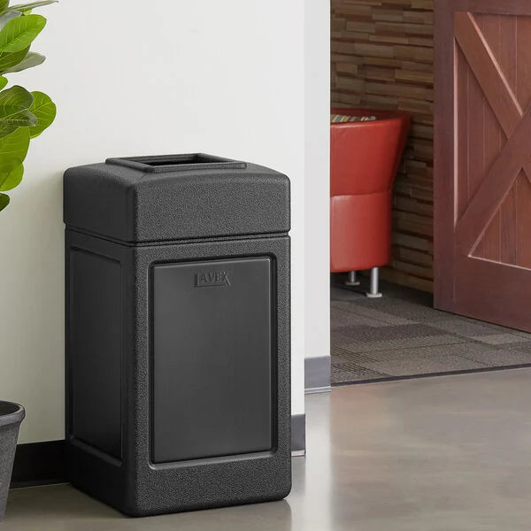 Waste Services - Covered Trash Can, black 42g